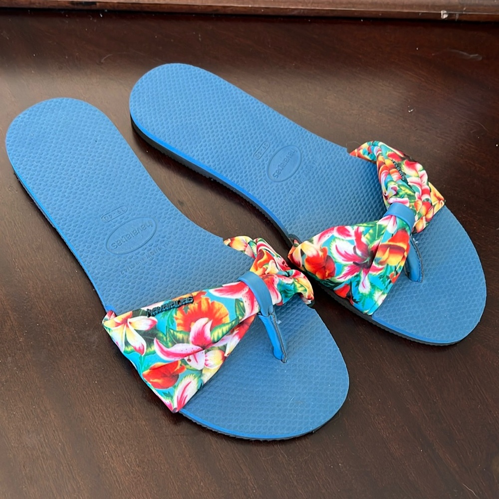 Havaianas floral flip flop size 39/40